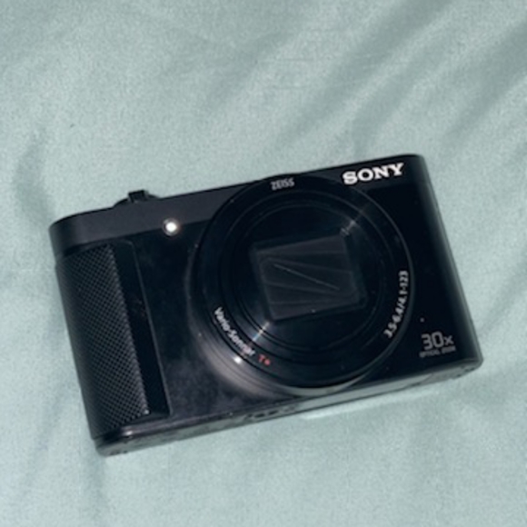 Camera - Picture 4 of 6